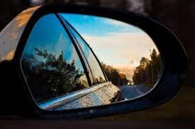 Which of The Following is Used AS A Side View Mirror